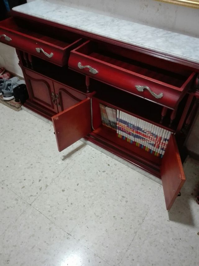 Recibidor madera con base de marmol