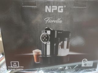 Cafetera Fiorella NP-150B Compatible Nespresso de segunda mano por 70 EUR  en Daimiel en WALLAPOP