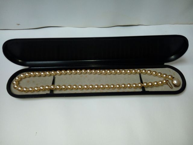 Collana con perle imitazioni