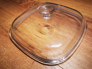 Corning Ware\\/Pyrex tapa transparente de vidrio cua de segunda mano por 5  EUR en Barcelona en WALLAPOP