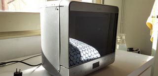 Whirlpool microondas max 38IX 13 litros de segunda mano por 150 EUR en  Barcelona en WALLAPOP
