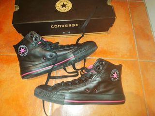 Botas converse All Star cuero negro de segunda mano por 35 EUR en Daganzo  de Arriba en WALLAPOP