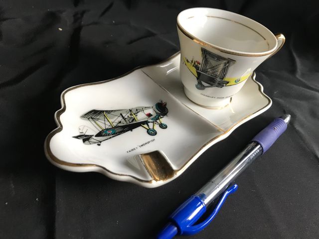 Biplanos Guerras. Juego individual café antiguo.