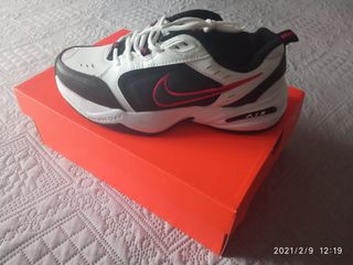 Zapatillas Nike Air Monarch IV. Edición limitada. de segunda mano por 60  EUR en Villaobispo de Las Regueras en WALLAPOP