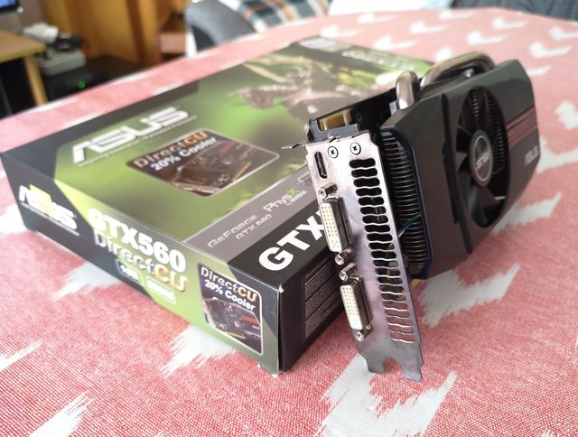 GTX 560 DirectCU 1GB GDDR5