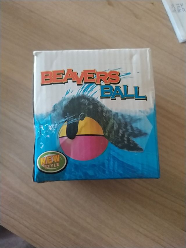 juguete de perro o gato con movimiento