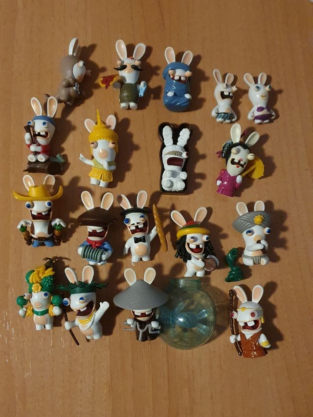 Figuras Rabbids por el mundo (17 + 2)