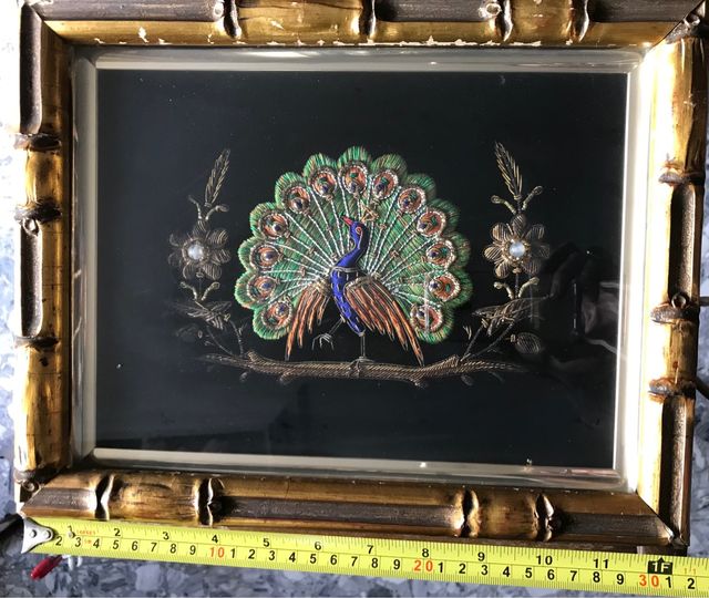 Cuadro Pavo Real bordado en hilo de oro