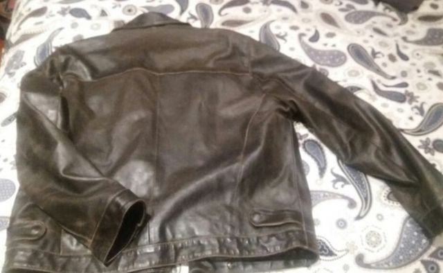 VECCHIA GIACCA IN PELLE DA UOMO