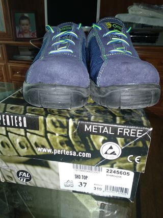 Zapatos seguridad mujer talla 37 de segunda mano por 25 EUR en Madrid en  WALLAPOP