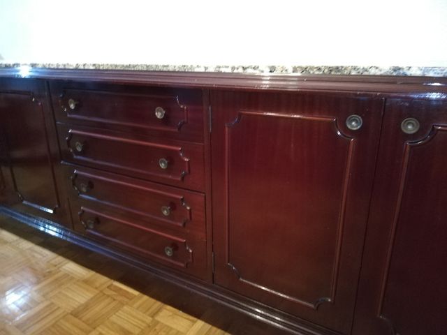 Aparador de madera de segunda mano por 160 € en Vigo en WALLAPOP