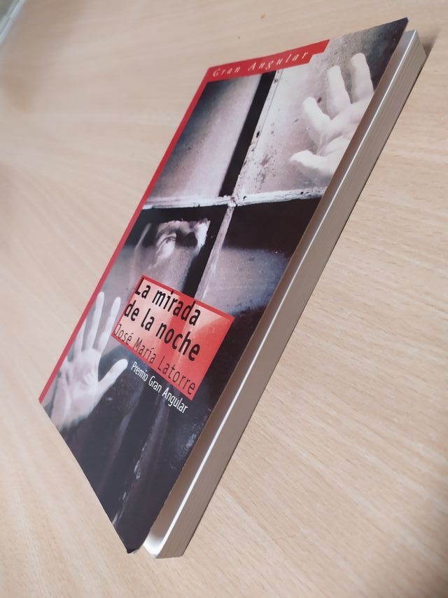 Libro La mirada de la noche. 12+ años