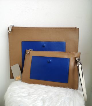 Conjunto bolso clutch y cartera mano Gloria Ortiz de segunda mano por 52  EUR en Barakaldo en WALLAPOP