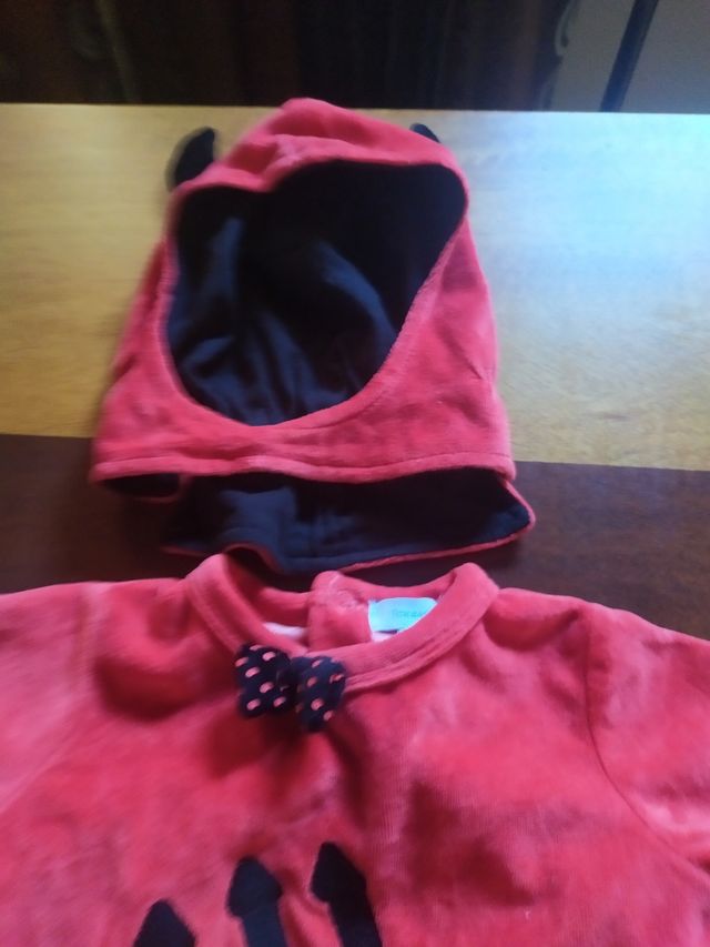 disfraz de diablito talla 12 meses.