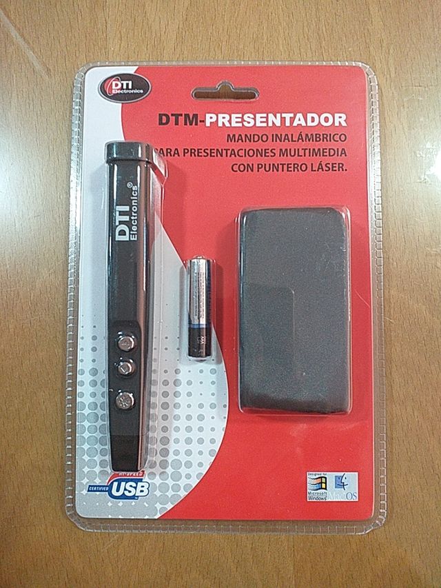 Puntero laser y mando a distancia