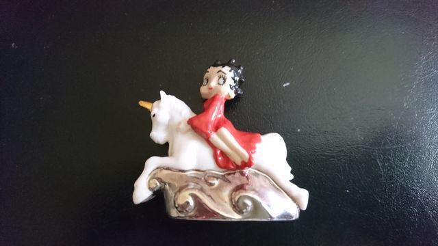 MINIATURA DE PORCELANA