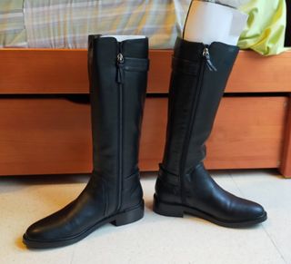 Botas negras caña alta Parfois de segunda mano por 15 EUR en Valencia en  WALLAPOP