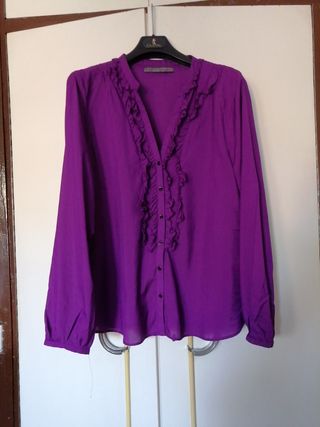 Blusa morada Zara XL de segunda mano por 5 EUR en Leganés en WALLAPOP