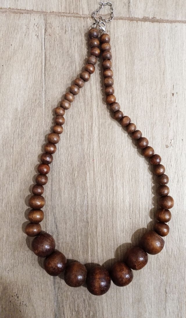 collar madera