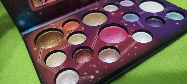 paleta Stellar de BH cosmetics
