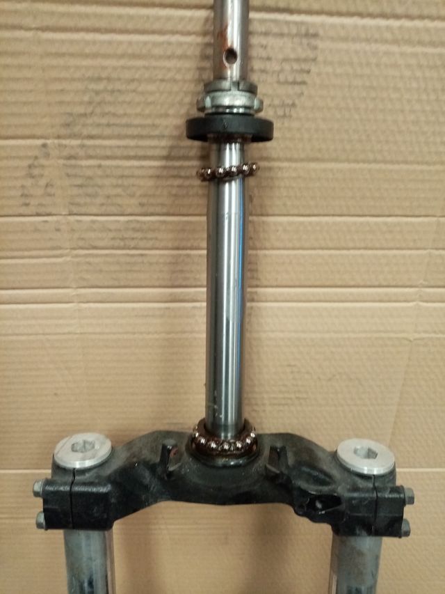 horquilla Suzuki Burman