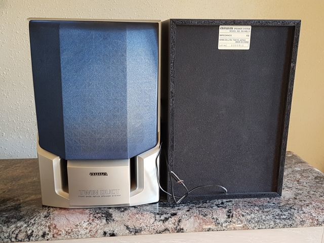 Altavoces Marca AIWA