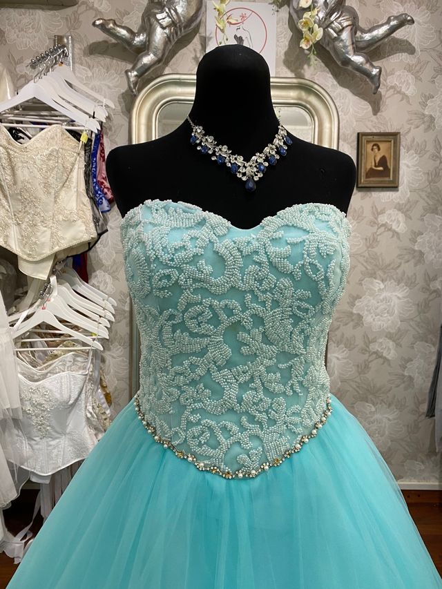 ALQUILER Vestido Quinceañera