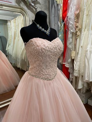 ALQUILER Vestido Quinceañera
