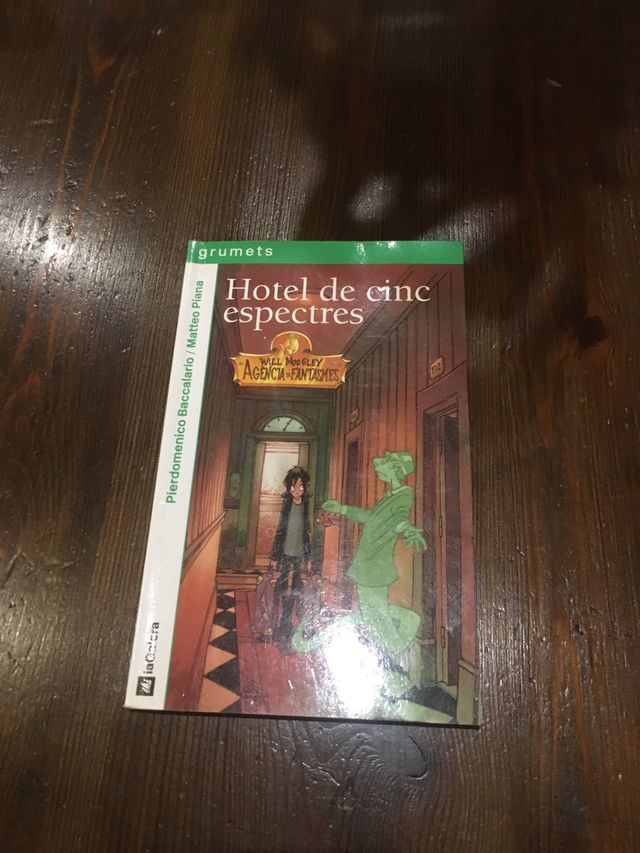 HOTEL DE CINC ESPECTRES 