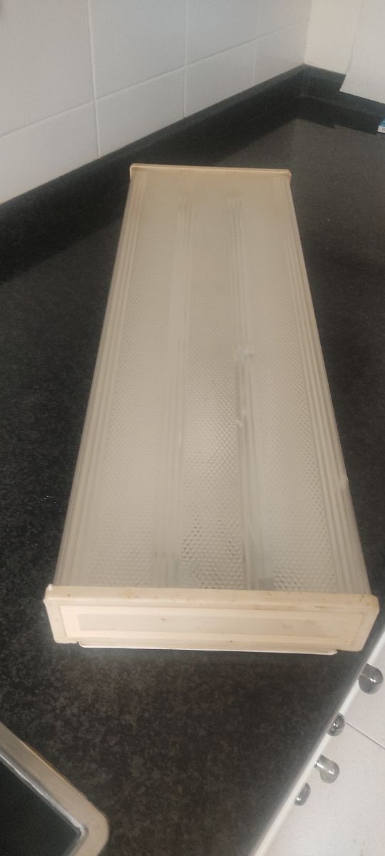 Plafón luz fluorescente