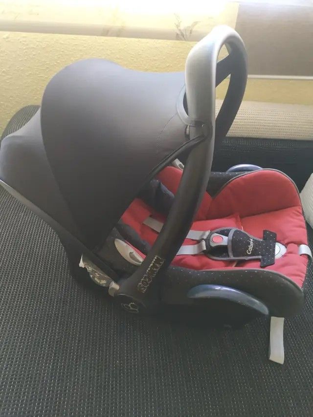 Maxi Cosi Rojo mod Cabriofix