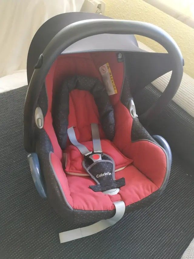 Maxi Cosi Rojo mod Cabriofix