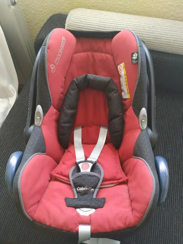 Maxi Cosi Rojo mod Cabriofix