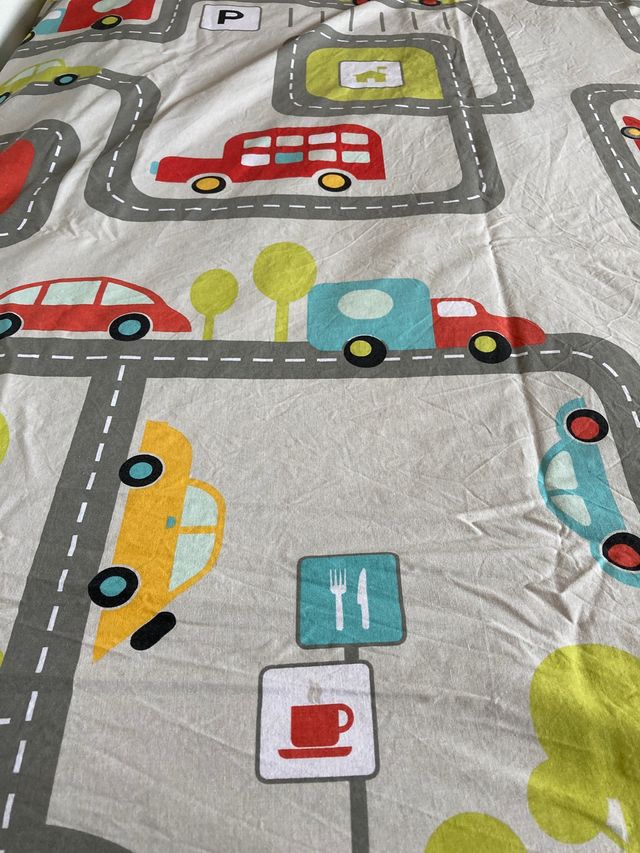 Funda nórdica infantil reversible.