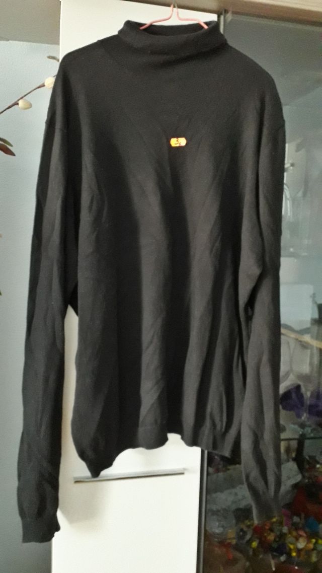 Sudadera y jersey...