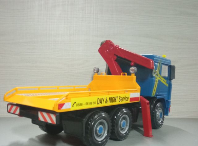 Volvo de bruder modificado