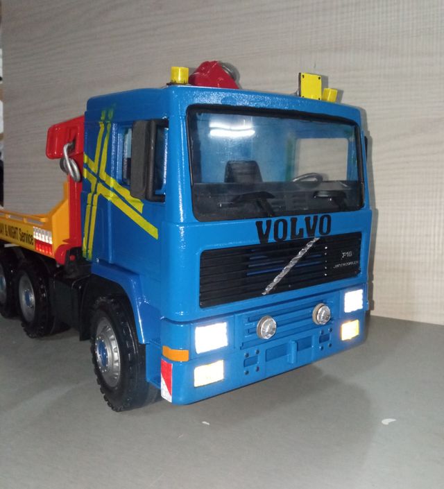 Volvo de bruder modificado