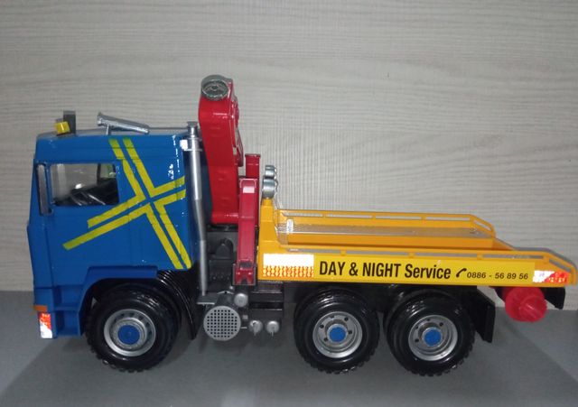 Volvo de bruder modificado