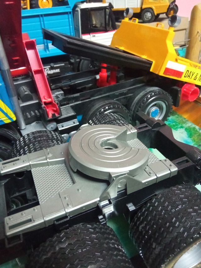 Volvo de bruder modificado