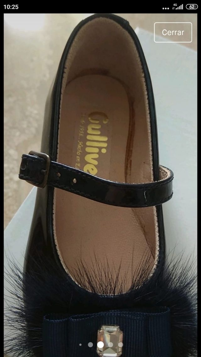 Merceditas de piel azul marino