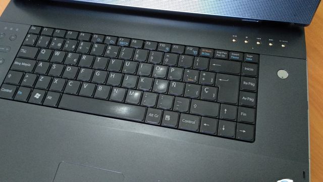 portatil sony vaio PCG-8121M para piezas