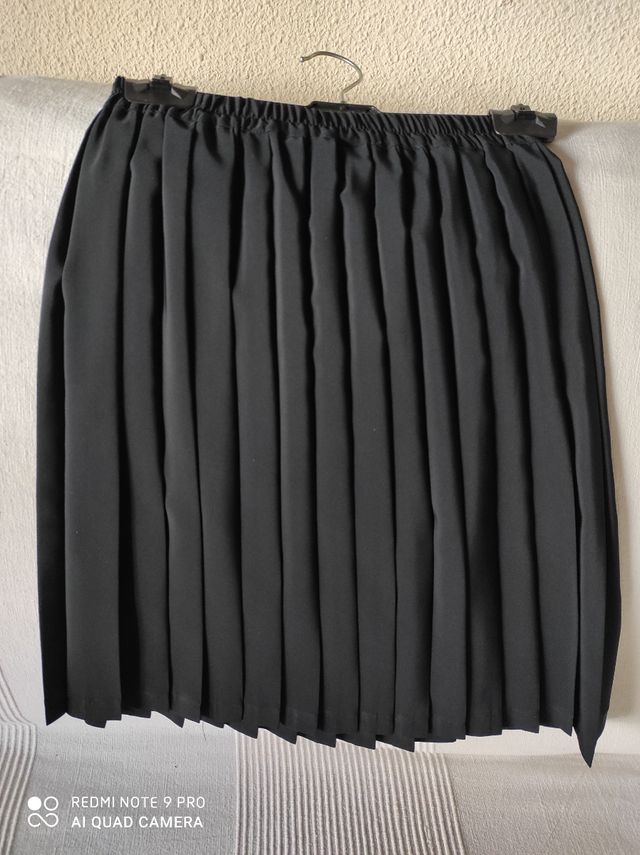 Falda tablas vintage negra made in Spain