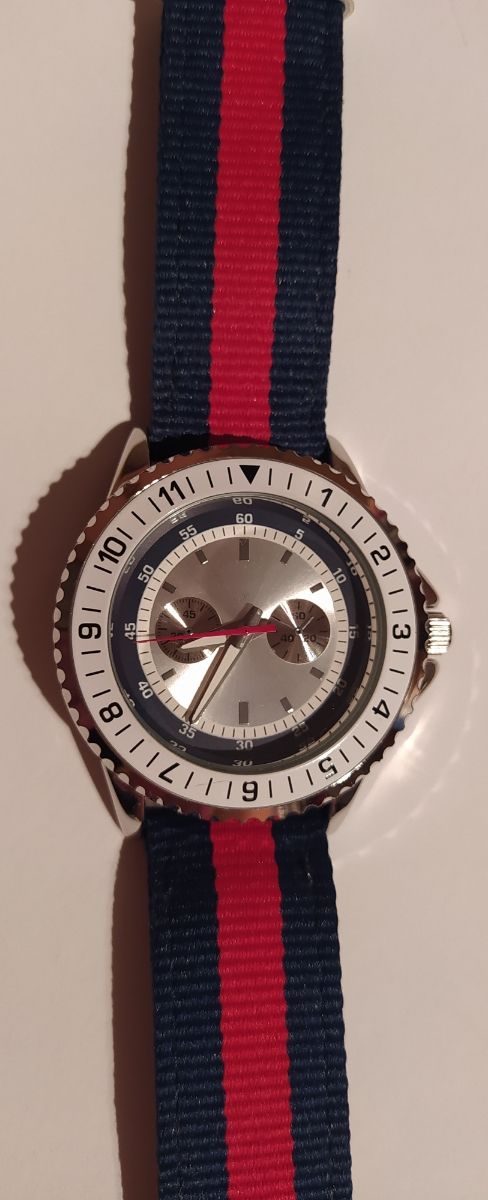 Reloj Dayaday tricolor