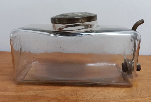 Antiguo dispensador Farmacia Colmado Ultramarinos