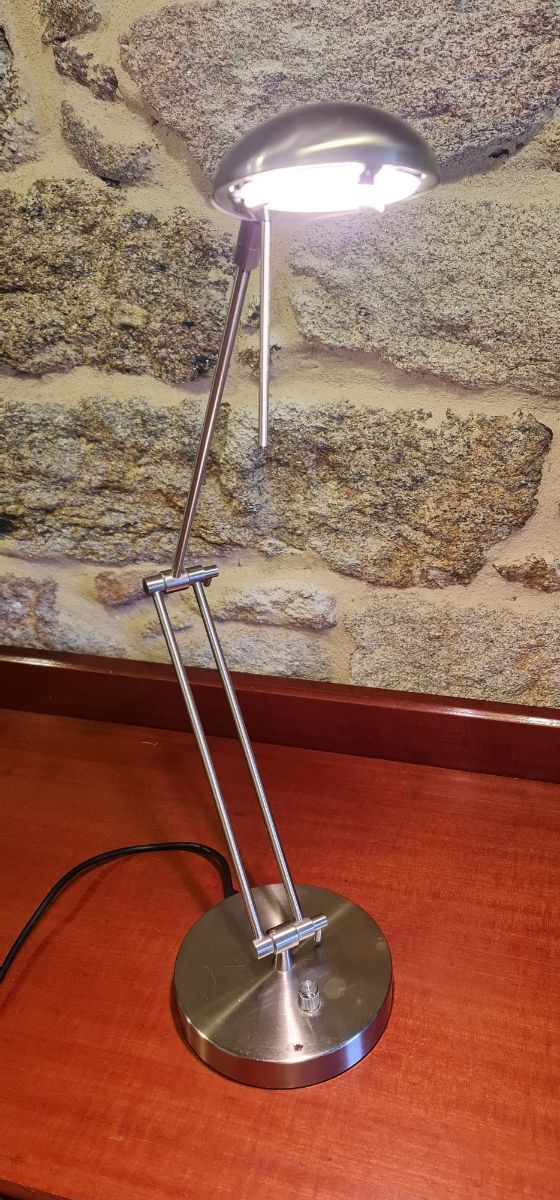 Lámpara / Flexo Metal Regulable