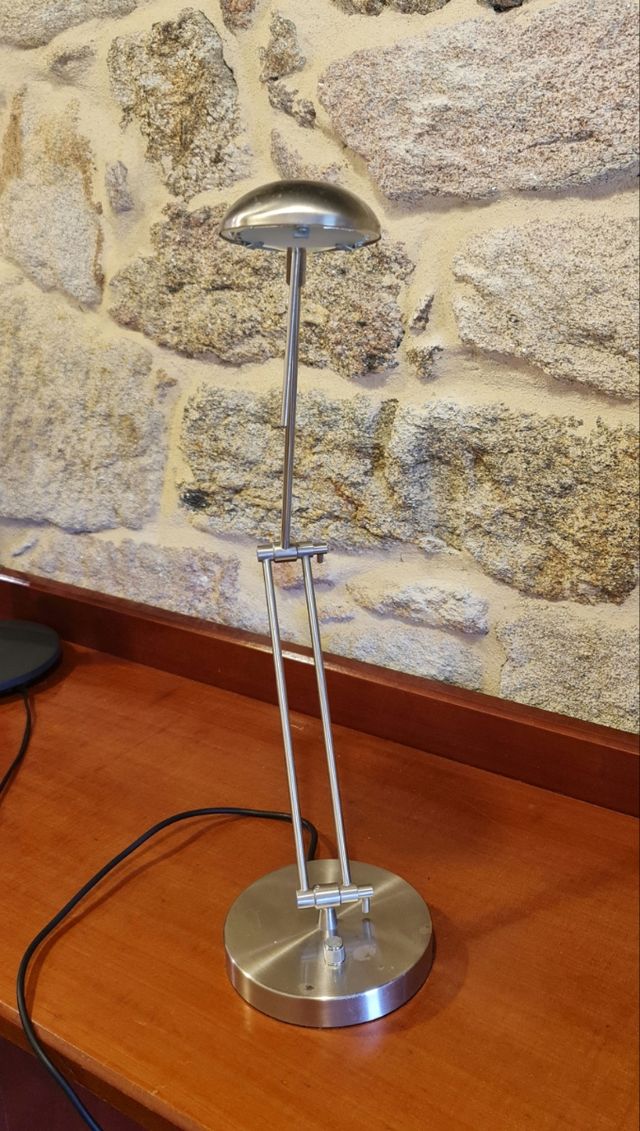 Lámpara / Flexo Metal Regulable