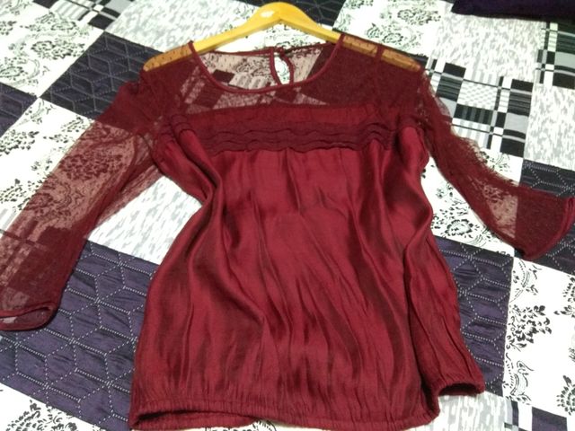 blusa color granate