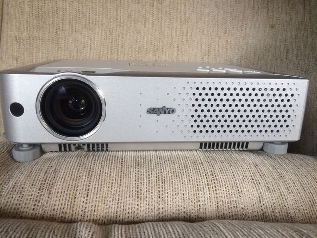 Proyector SANYO