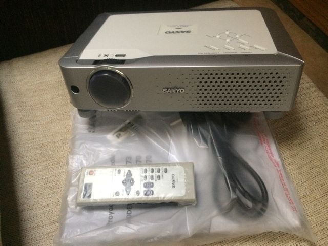 Proyector SANYO