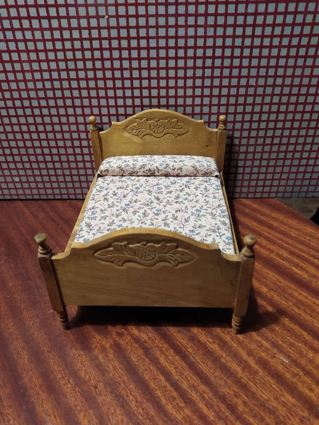 Camas  para  casa de muñecas